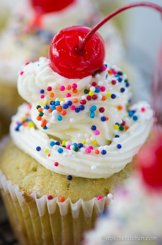 Banana Split Cupcakes-31