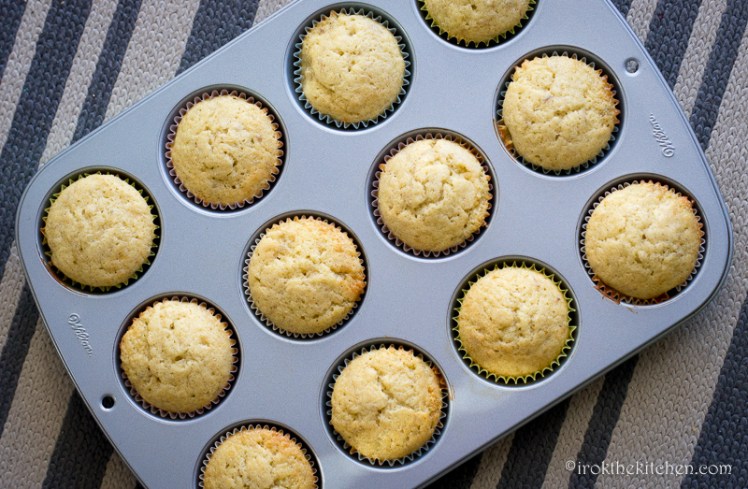 Banana Split Cupcakes-6