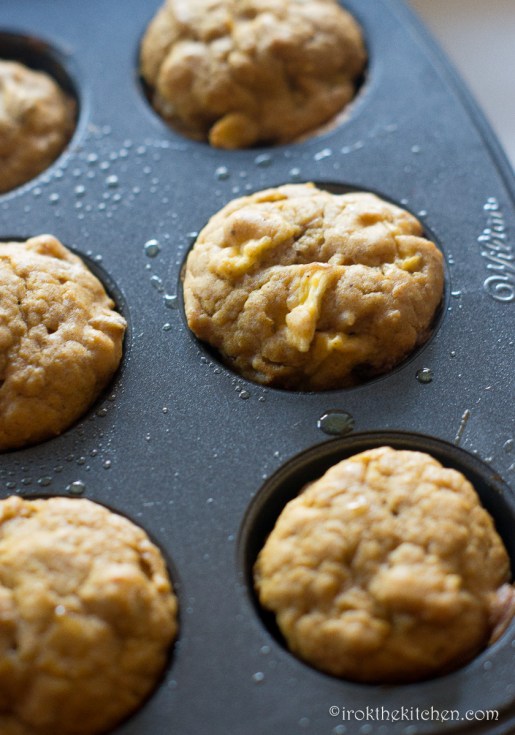 pumpkin-apple-muffins-4